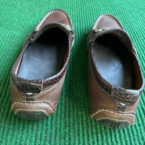 Comfortable and comfortable leather shoes, worn in good condition